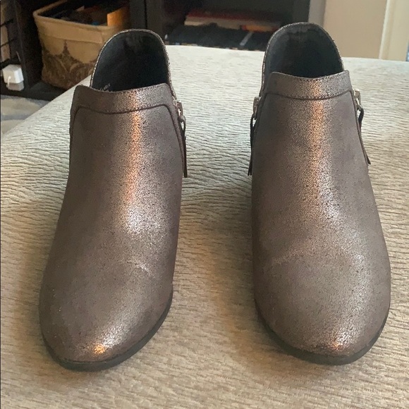 Pewter sparkly booties! - Picture 3 of 5